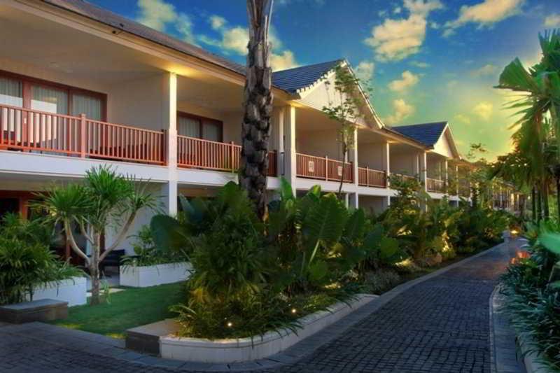Semara & 4* Seminyak (Bali)